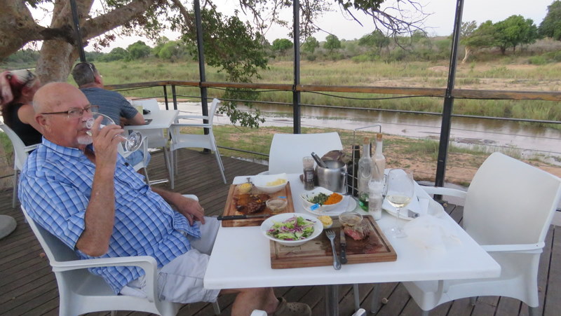 IMG_3759 Cattle Baron Skukuza 2019-11-17 6-32-40 PM